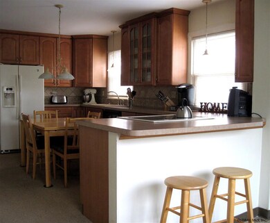 981 Washington Ave, Albany, NY 12206 - photo 5