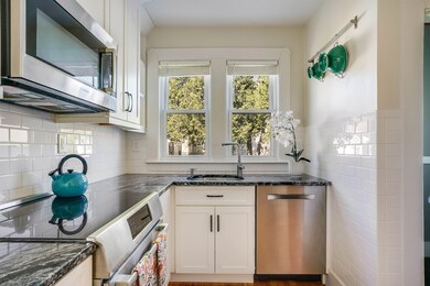 176 Cypress St, Manchester, NH 03103 - photo 5