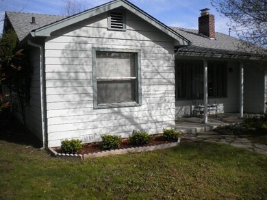 1251 NW Conklin Ave, Grants Pass, OR 97526 - photo 2