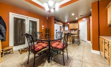 Dining Area 2