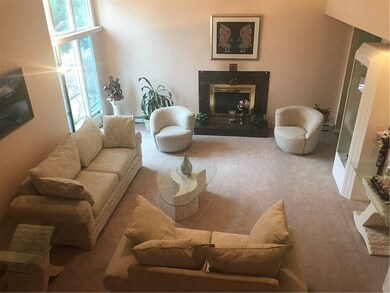 75 Castleton Dr, Cranston, RI 02921 - photo 3