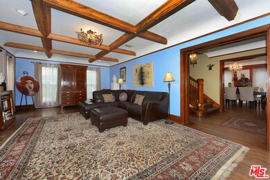 2115 Buckingham Rd, Los Angeles, CA 90016 - photo 7