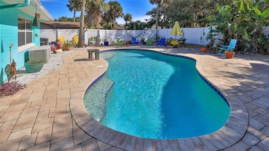 905 E 1st Ave, New Smyrna Beach, FL 32169 - photo 4