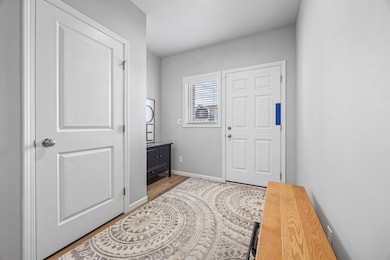 1033 Ashley Dr W, Riverside, ND 58078 - photo 4