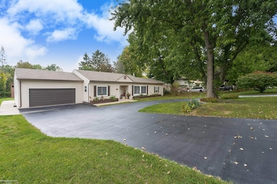 5196 Greenview Dr, Clarkston, MI 48348 - photo 2