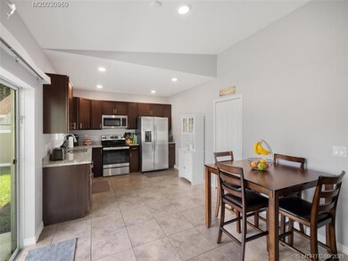 Dining/Kitchen