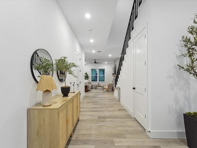 2526 Wall St, Houston, TX 77088 - photo 6