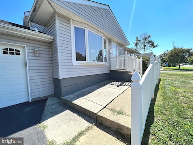 3754 Donegal Ln, Brookhaven, PA 19015 - photo 3