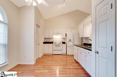 6 Chablis Ct, Mauldin, SC 29662 - photo 4