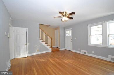 803 N Chapel Gate Ln, Baltimore, MD 21229 - photo 3