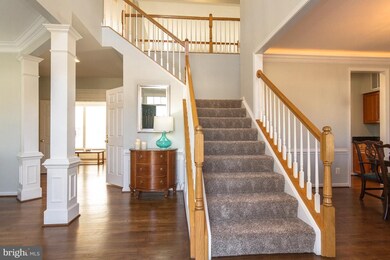 7715 Silo Mill Ct, Manassas, VA 20112 - photo 2