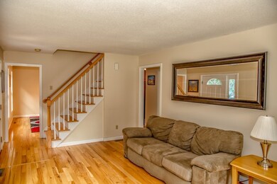 4 George Frost Dr, Holyoke, MA 01040 - photo 3