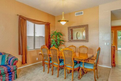 07 Dining Room