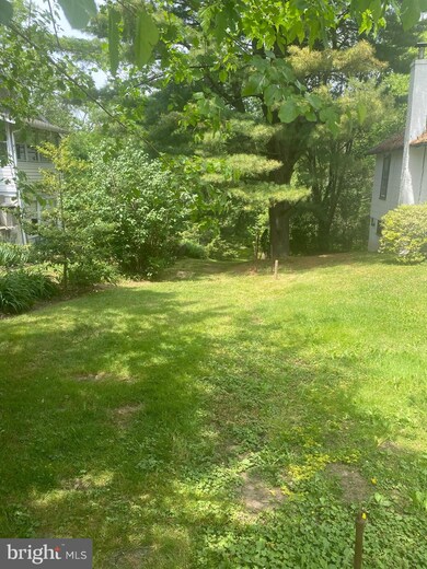 877 E Schuylkill Rd, Pottstown, PA 19465 - photo 3