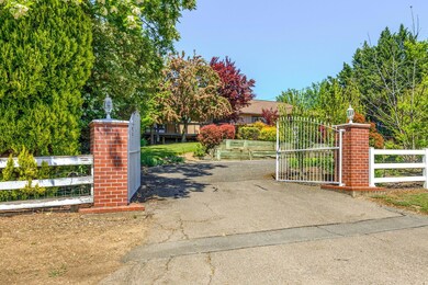 2067 Coker Butte Rd, Medford, OR 97504 - photo 7