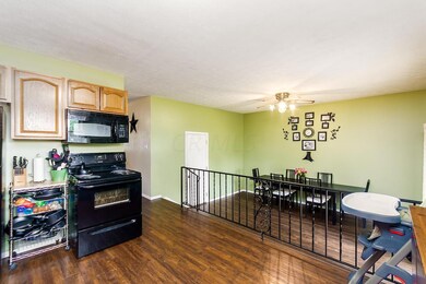 Wood laminate flooring