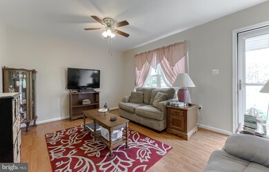 29568 Edison Ct, Mechanicsville, MD 20659 - photo 2