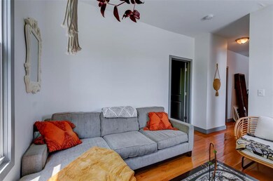 157 Bidwell Ave unit 3, Jersey City, NJ 07305 - photo 4