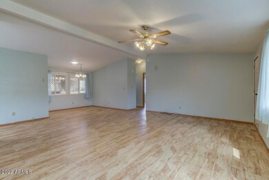 Living Room (3)