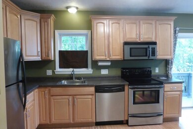 76 Mill St unit 3, Lancaster, MA 01523 - photo 2