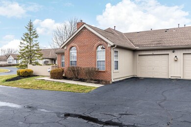 96 Villa Creek Dr unit 1396, Reynoldsburg, OH 43068 - photo 2