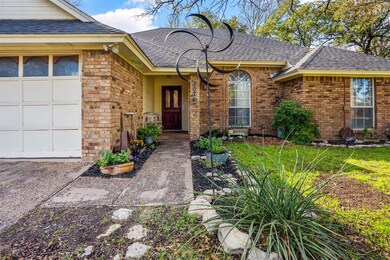102 Southwinds Dr, Weatherford, TX 76087 - photo 3