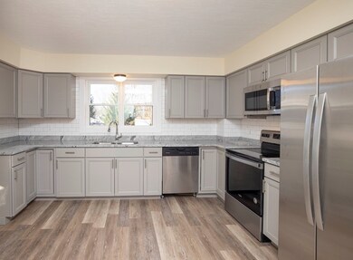 395R Cohannet St, Taunton, MA 02780 - photo 4