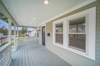 12-web-or-mls-A7400944