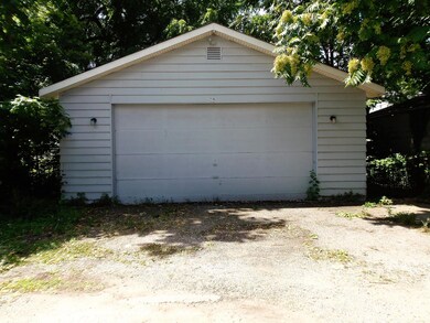 2 car detached garage