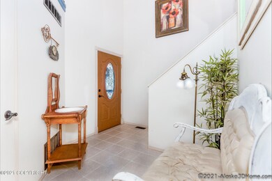 5553 College Meadow Cir, Anchorage, AK 99504 - photo 4