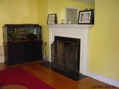 1547 Regent St, Schenectady, NY 12309 - photo 5