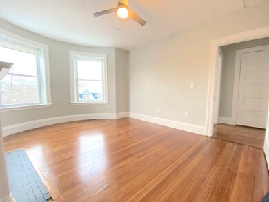 116 Winthrop Rd unit 4, Brookline, MA 02445 - photo 5
