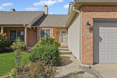 2505 Windward Blvd unit 2505, Champaign, IL 61821 - photo 4