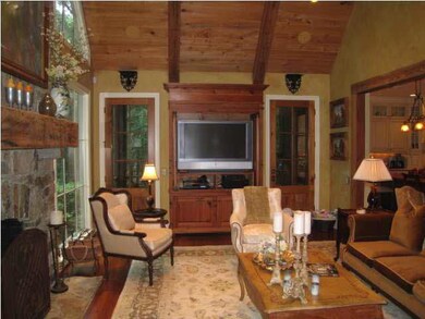 beautiful heart pine floors,