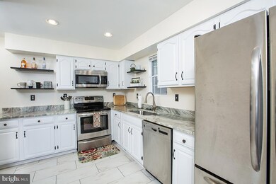 14310 Dover Ct, Laurel, MD 20707 - photo 5