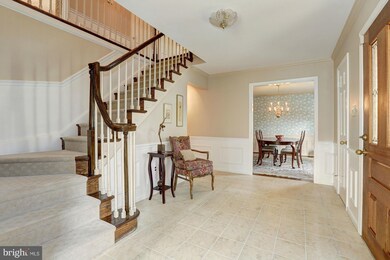 1318 Round Oak Ct, McLean, VA 22101 - photo 2