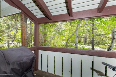 Private Deck