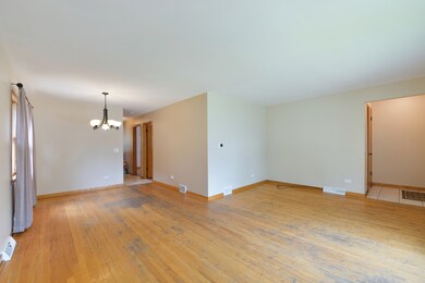 2252 Webster Ln, Des Plaines, IL 60018 - photo 3