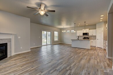 8381 E Sunray Dr, Nampa, ID 83687 - photo 5
