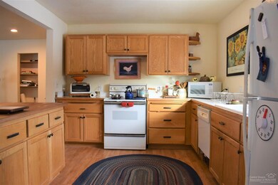 1205 NE Dempsey Dr, Bend, OR 97701 - photo 7
