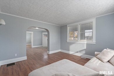 1604 N Division St, Davenport, IA 52804 - photo 4