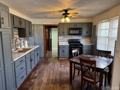 2109 Lee St, Pocahontas, AR 72455 - photo 5