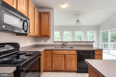 6906 S Dewey Ct, Fredericksburg, VA 22407 - photo 6