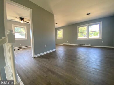 327 E Hemlock St, Palmyra, PA 17078 - photo 7