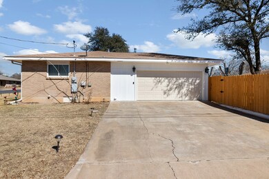 1001 Avenue B, Fredericksburg, TX 78624 - photo 3