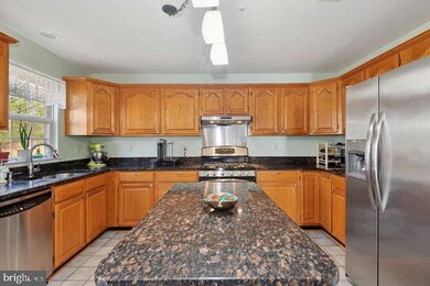 6309 Wood Pointe Dr, Glenn Dale, MD 20769 - photo 7