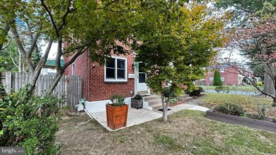 122 W Sylvan Ave, Morton, PA 19070 - photo 3