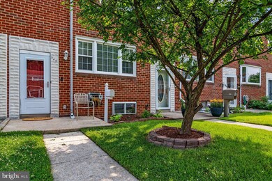 944 Circle Dr, Halethorpe, MD 21227 - photo 3