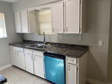 7146 Shady Vale Ln, Houston, TX 77040 - photo 5