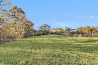 6821 Bailey St, Shiro, TX 77876 - photo 7